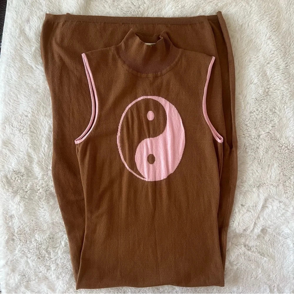 ASOS mock neck sweater dress yin yang - Picture 4 of 9